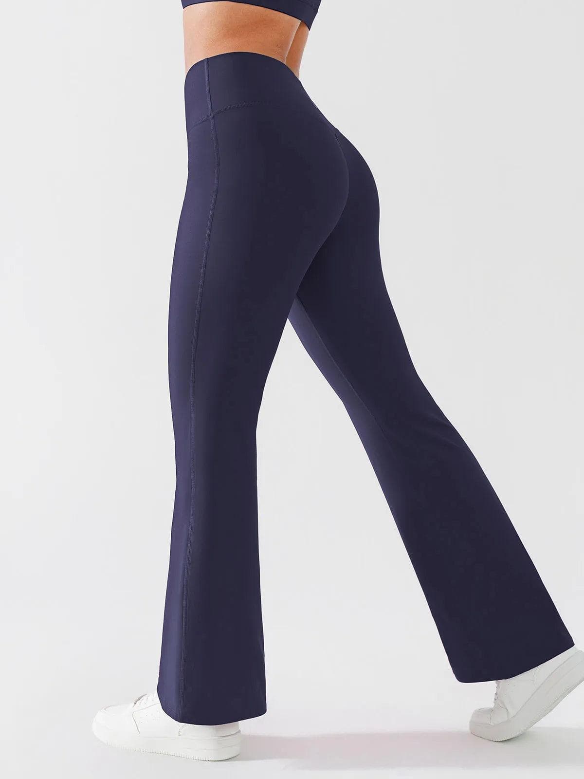 CELESTE – Flared Yoga Shaping Pants - LivingCurves Licht Blauw / XS