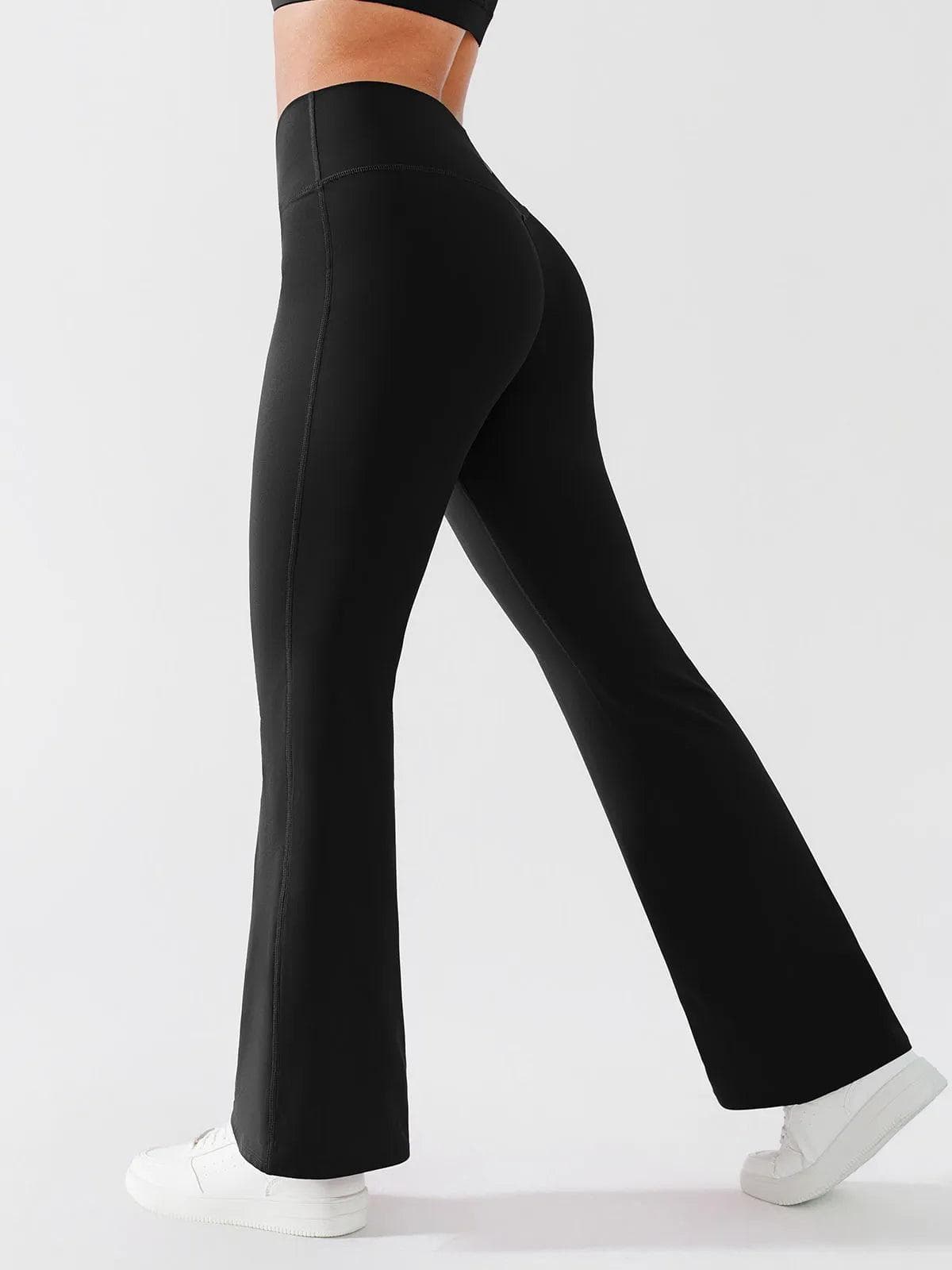 CELESTE – Flared Yoga Shaping Pants - LivingCurves Licht Blauw / XS