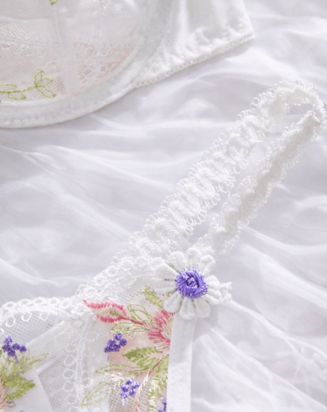 LIVC Lingerie set – Diep blauw met verfijnde details voor Dames