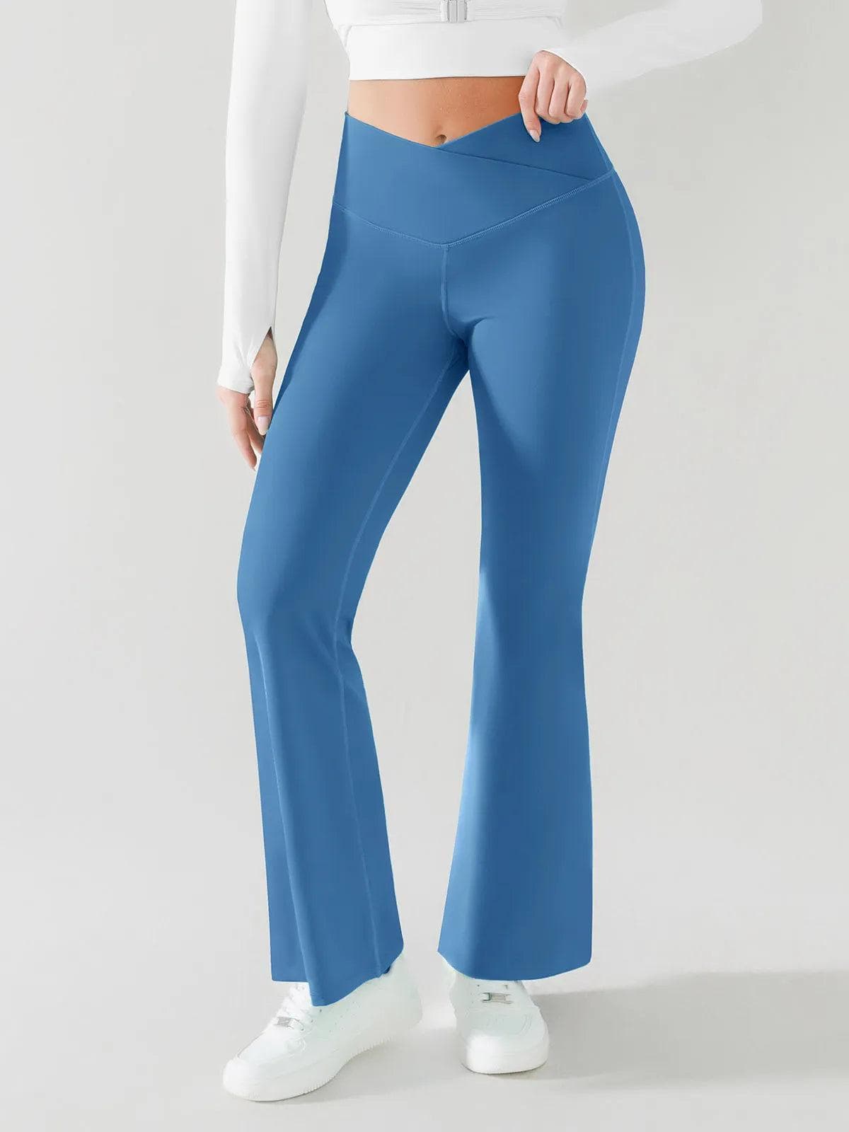 CELESTE – Flared Yoga Shaping Pants - LivingCurves Licht Blauw / XS