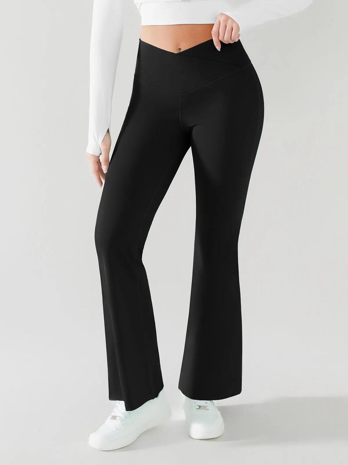 CELESTE – Flared Yoga Shaping Pants - LivingCurves Zwart / XS