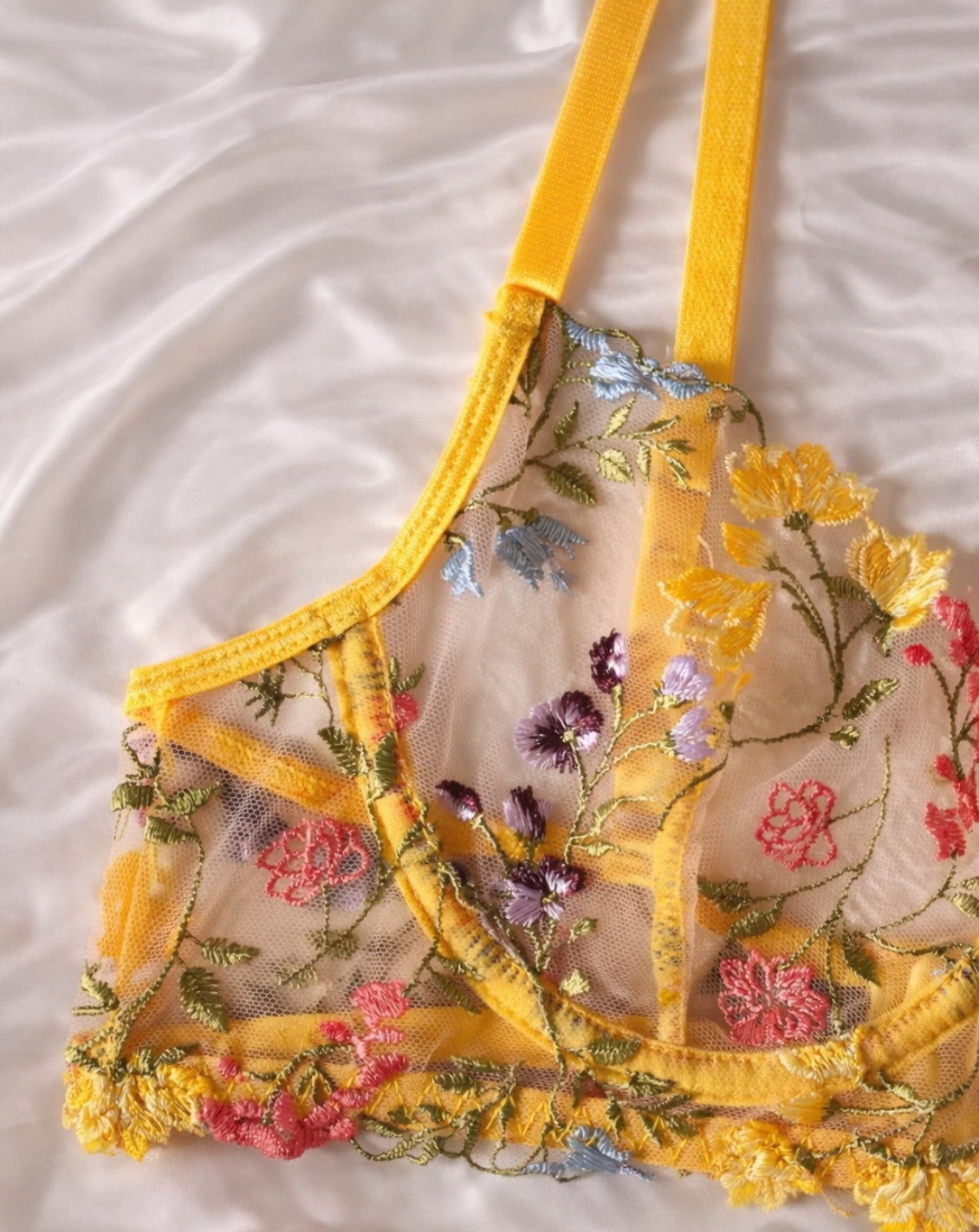 LIVC Lingerie set – Verfijnd borduurwerk met luxe look voor Dames