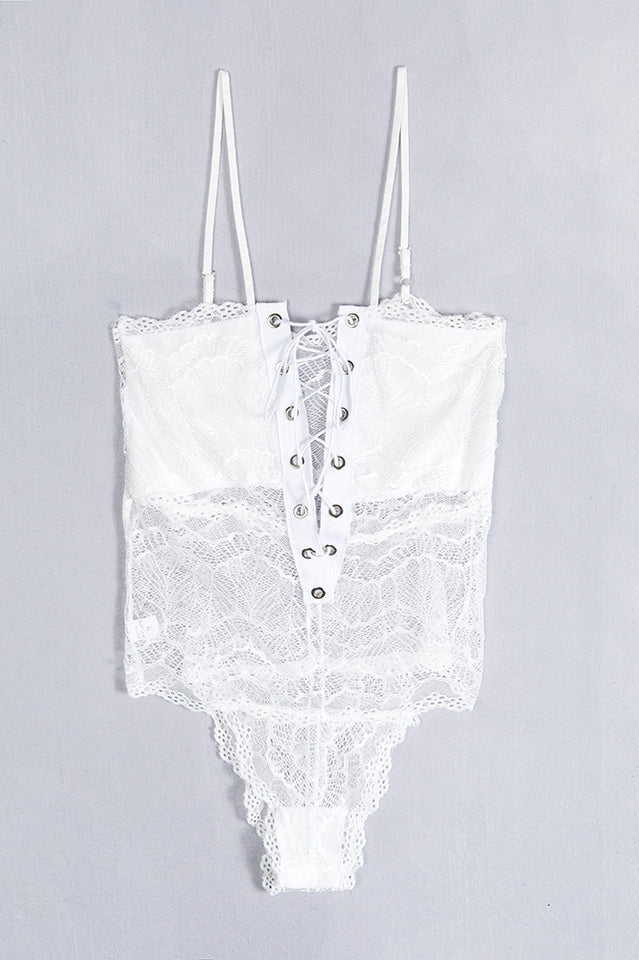 Layla – Kanten Bodysuit met Open Details