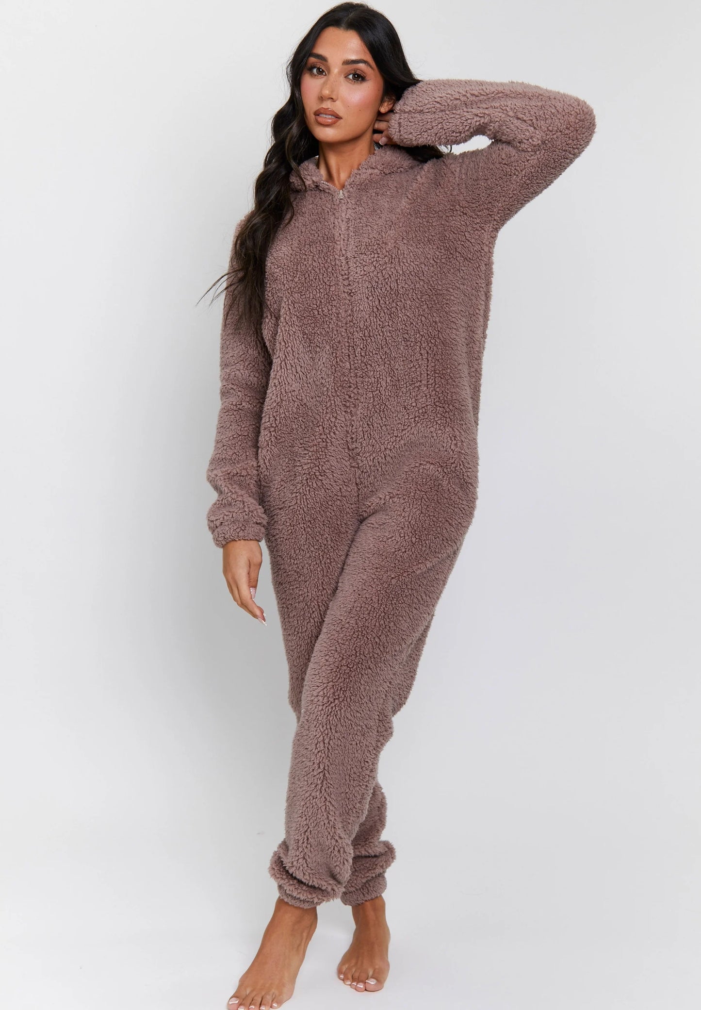 COZY DREAMS – fluffy teddy onesie