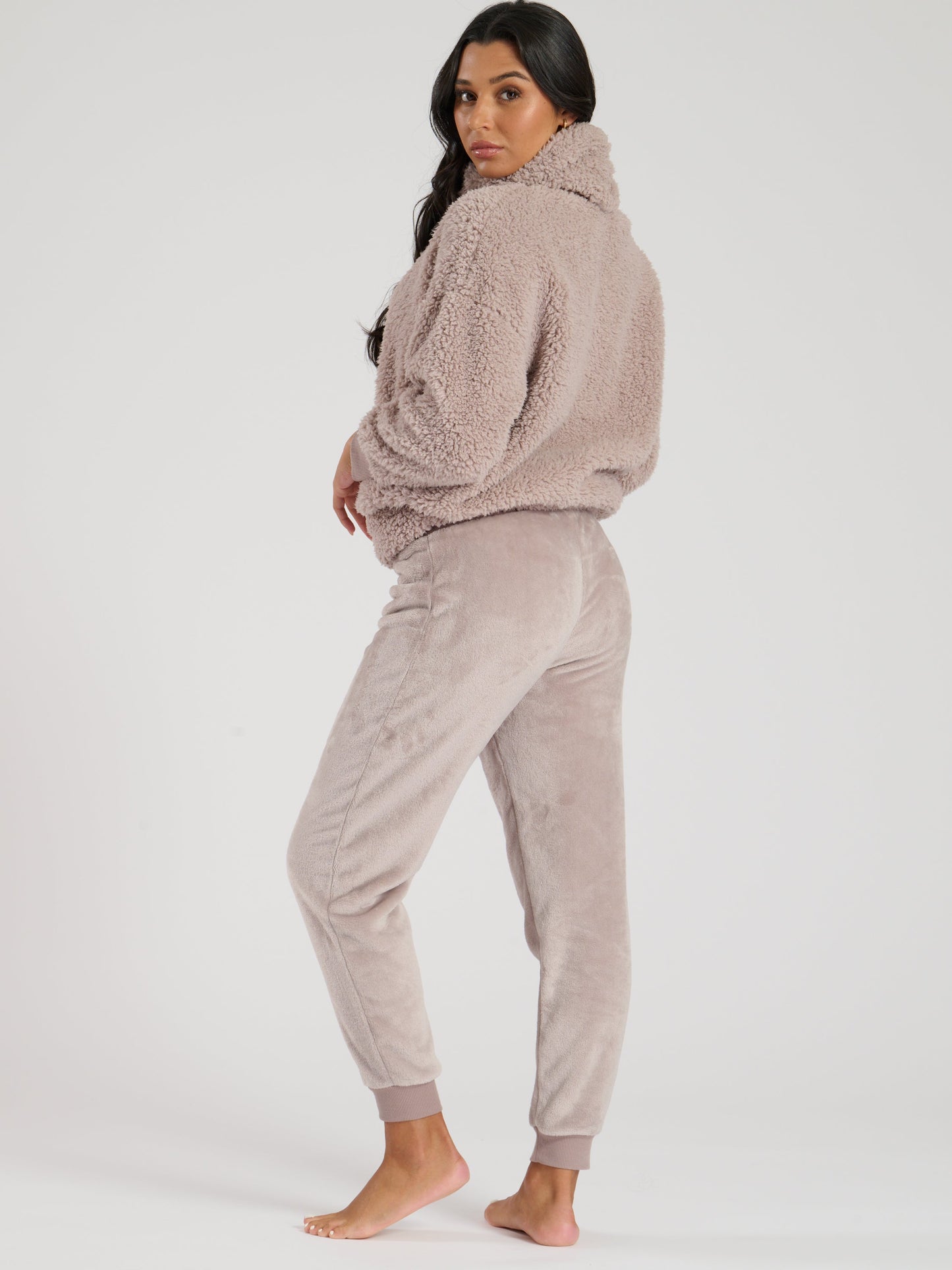 The Snood Lounge Set In Mink