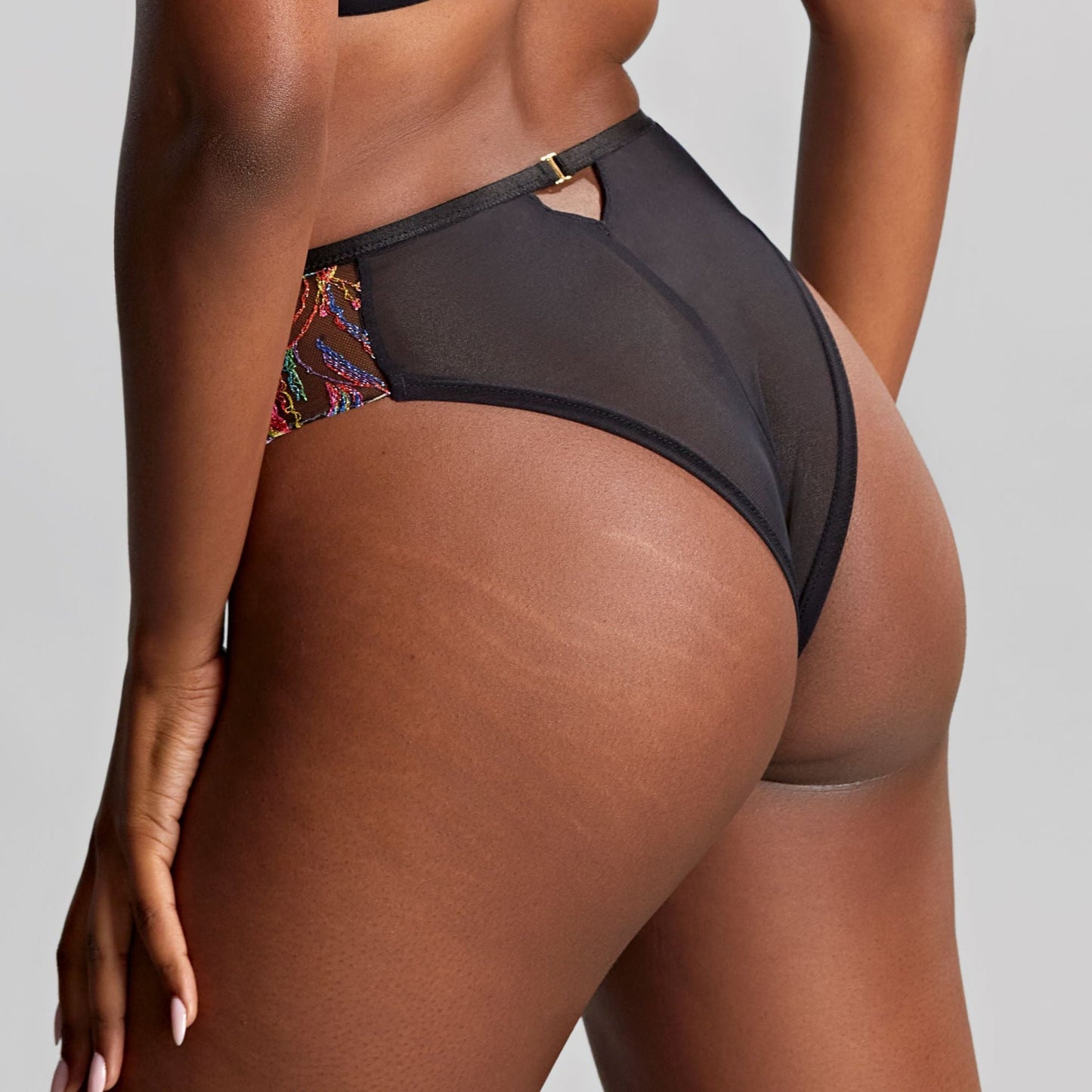 Liza – High-Rise Deep Brief met Lurex Borduursel