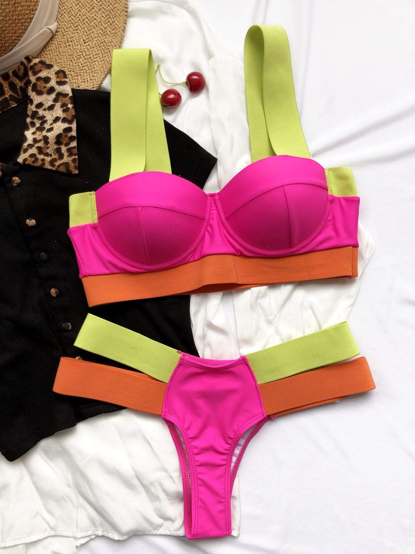 AURA – Colorblock Bikini Set
