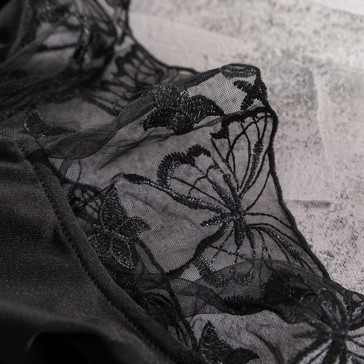 Amira Ruffle Body – Romantische Body met Kant & Ruches