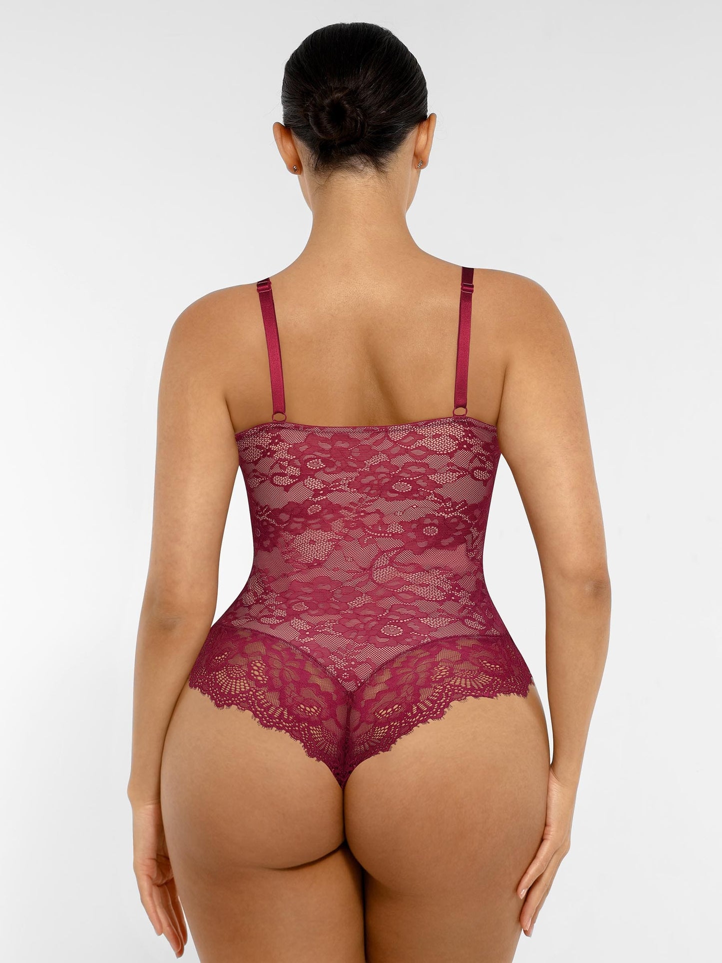 LIVC – Kanten Bodysuit met Stretch & Verleidelijke Pasvorm