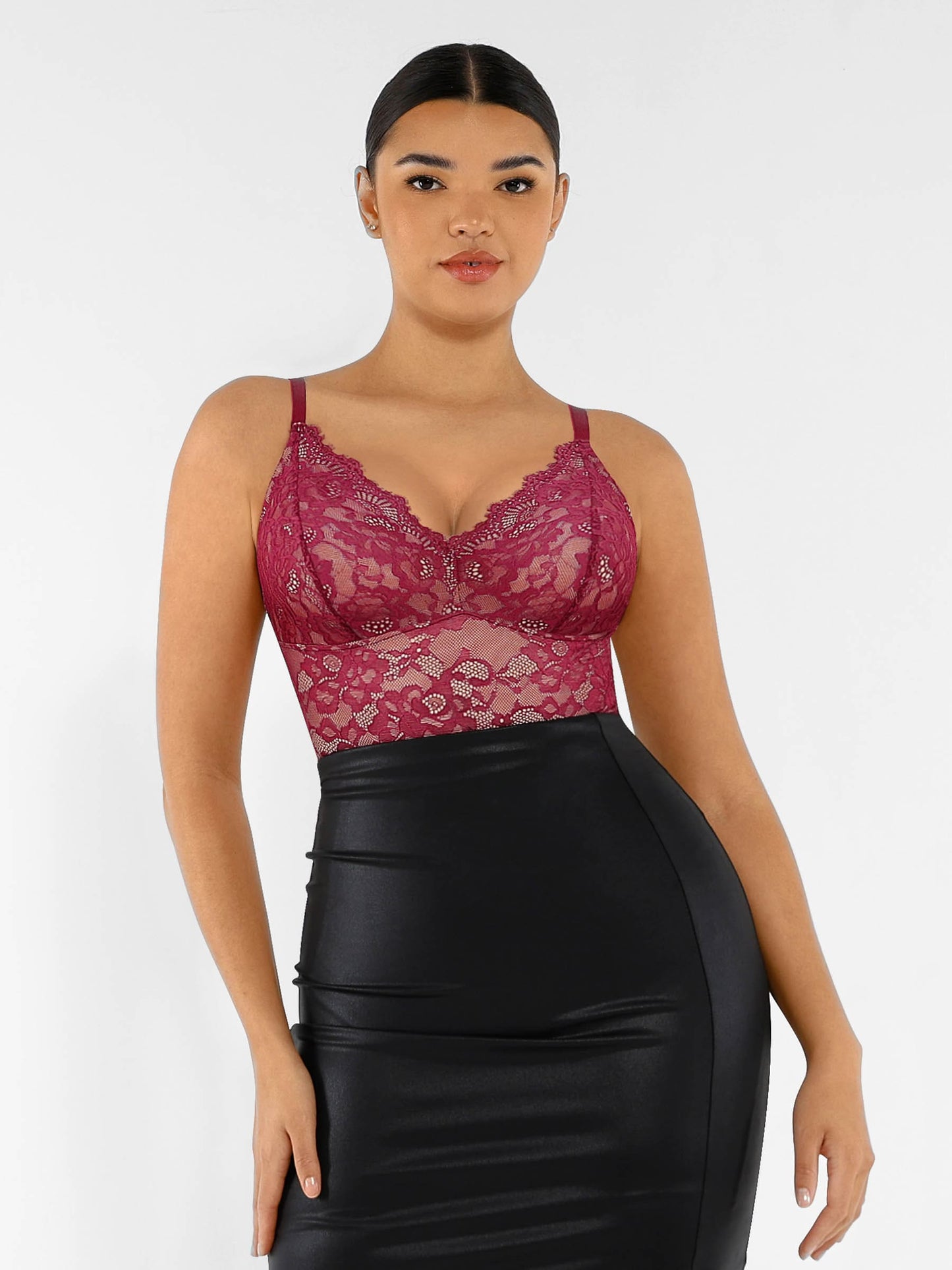 LIVC – Kanten Bodysuit met Stretch & Verleidelijke Pasvorm