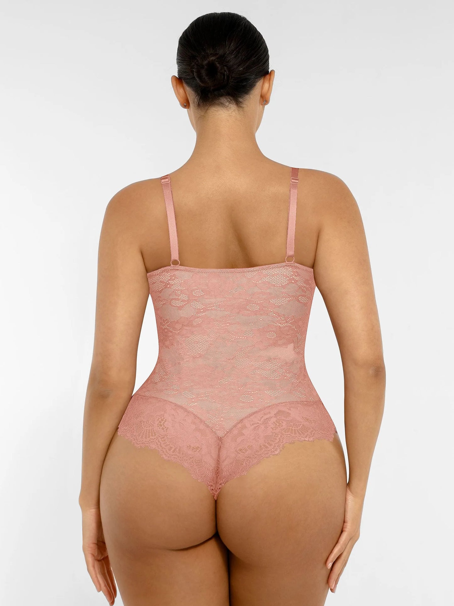 LIVC – Kanten Bodysuit met Stretch & Verleidelijke Pasvorm