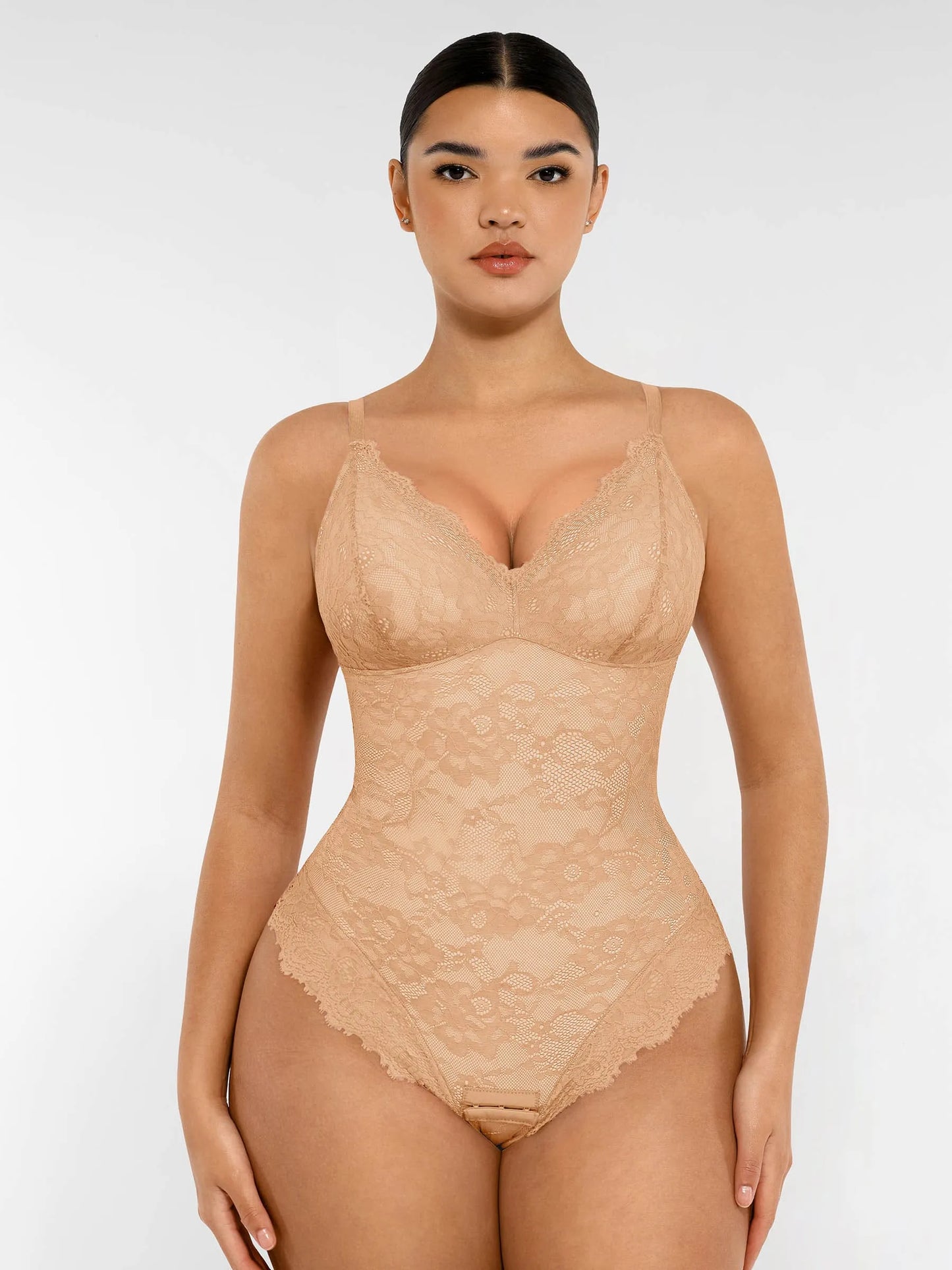 LIVC – Kanten Bodysuit met Stretch & Verleidelijke Pasvorm