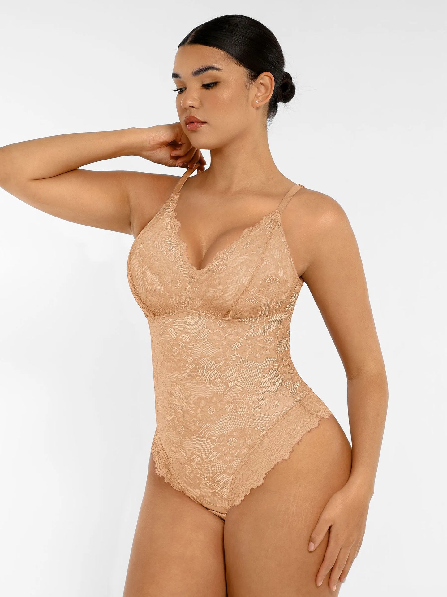 LIVC – Kanten Bodysuit met Stretch & Verleidelijke Pasvorm