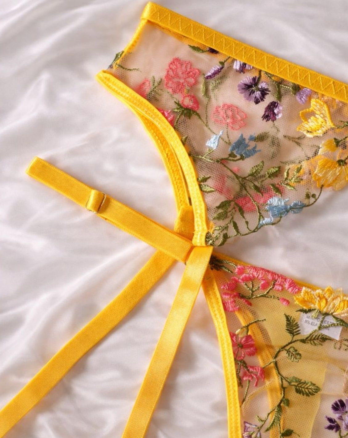 LIVC Lingerie set – Verfijnd borduurwerk met luxe look voor Dames