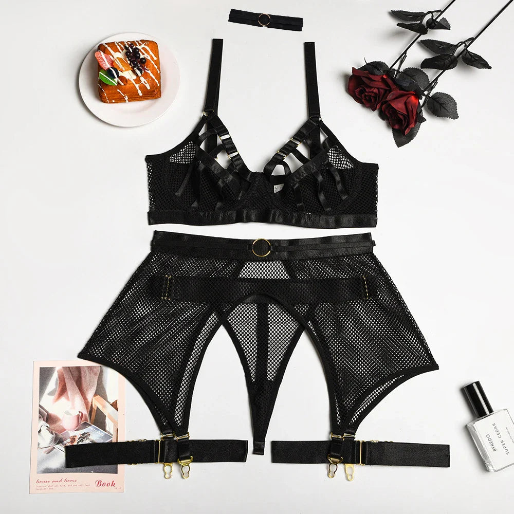 Valyré – Hollow Out Lingerie Set