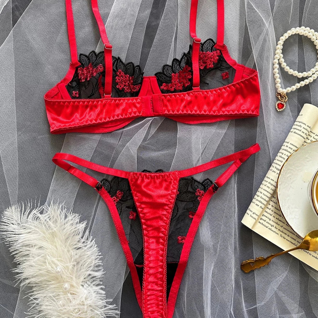 Vespera – Gedurfde lingerie-set met zachte, elegante kracht