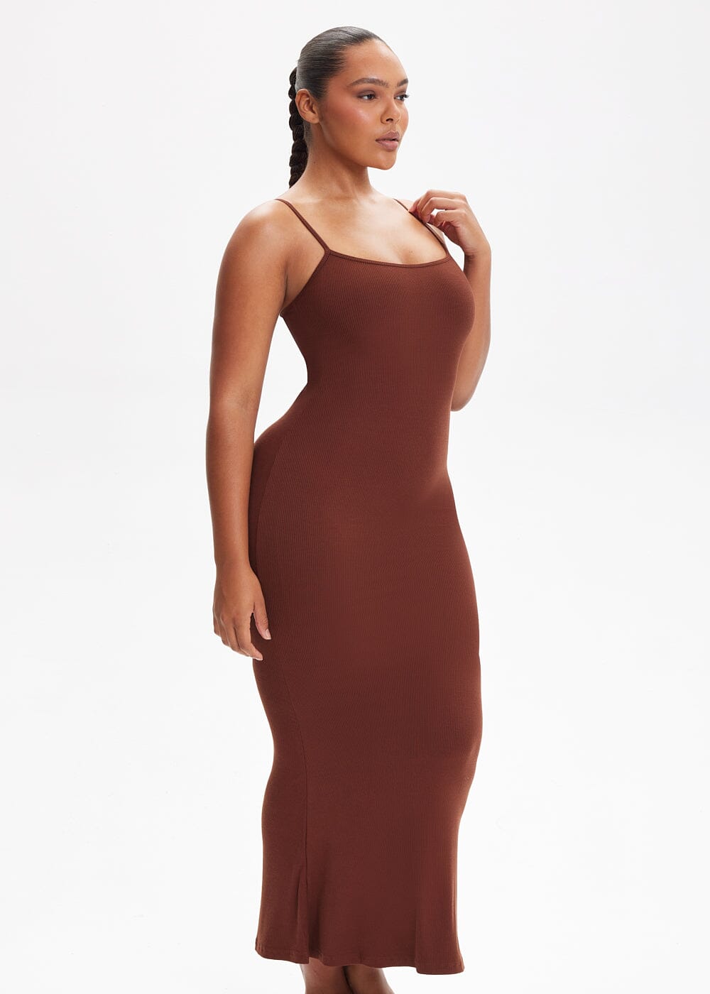 ELYNA – SecretSculpt Spaghetti Strap Midi Jurk