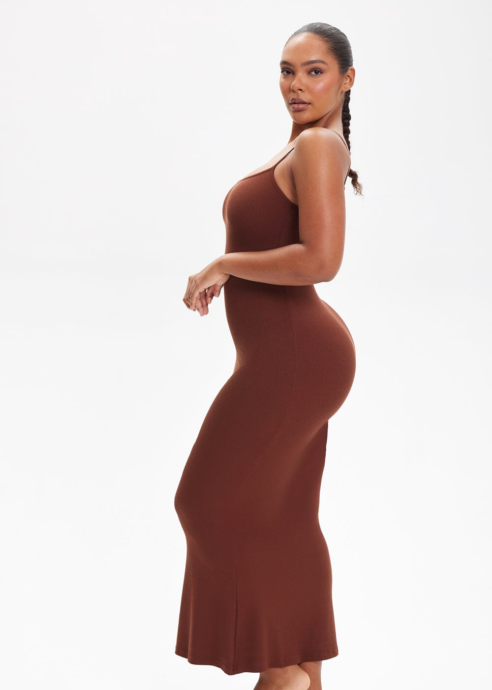 ELYNA – SecretSculpt Spaghetti Strap Midi Jurk