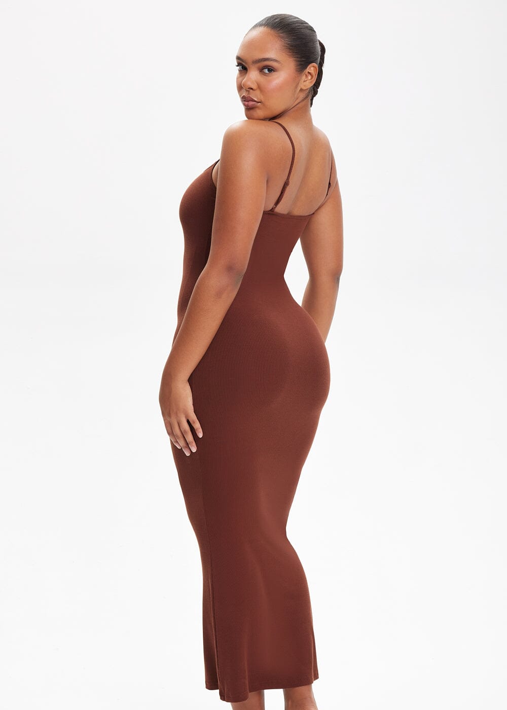 ELYNA – SecretSculpt Spaghetti Strap Midi Jurk