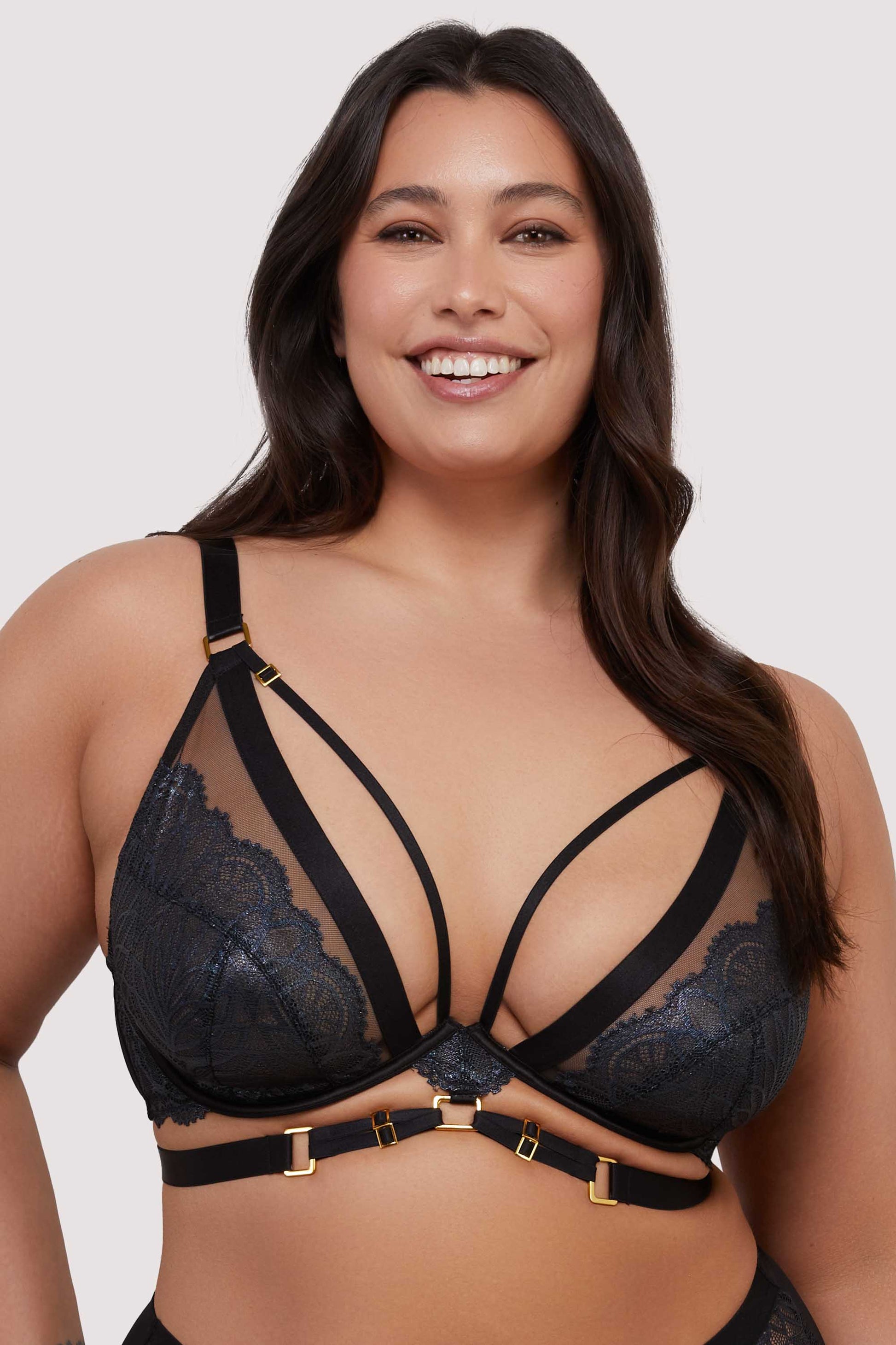 TABYX – Wet-Look Lace Plunge BH Zwart - LivingCurves Bra 30DD