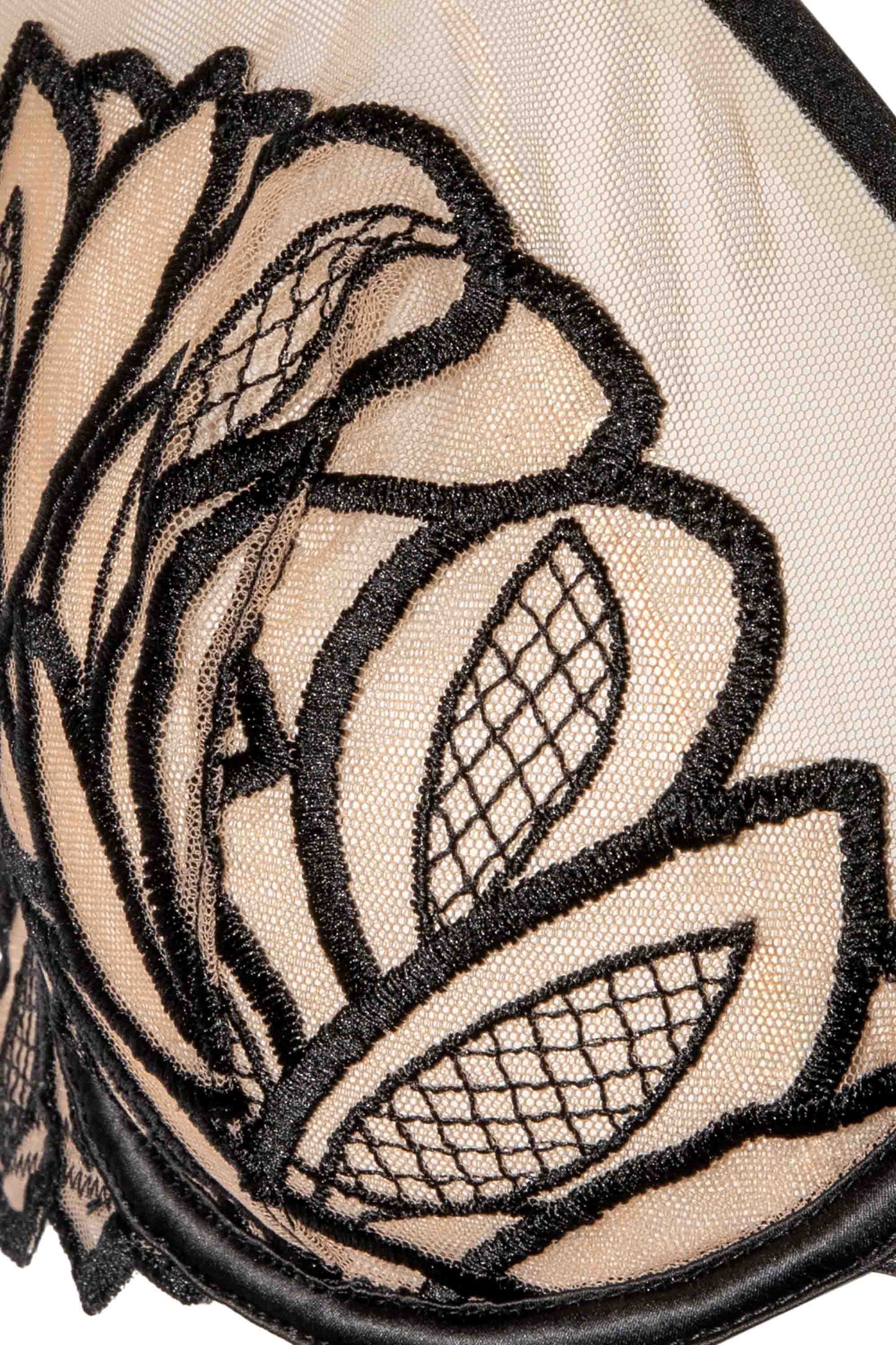 LILIX – Embroidery Body in Zwart - LivingCurves Bodysuit 32B