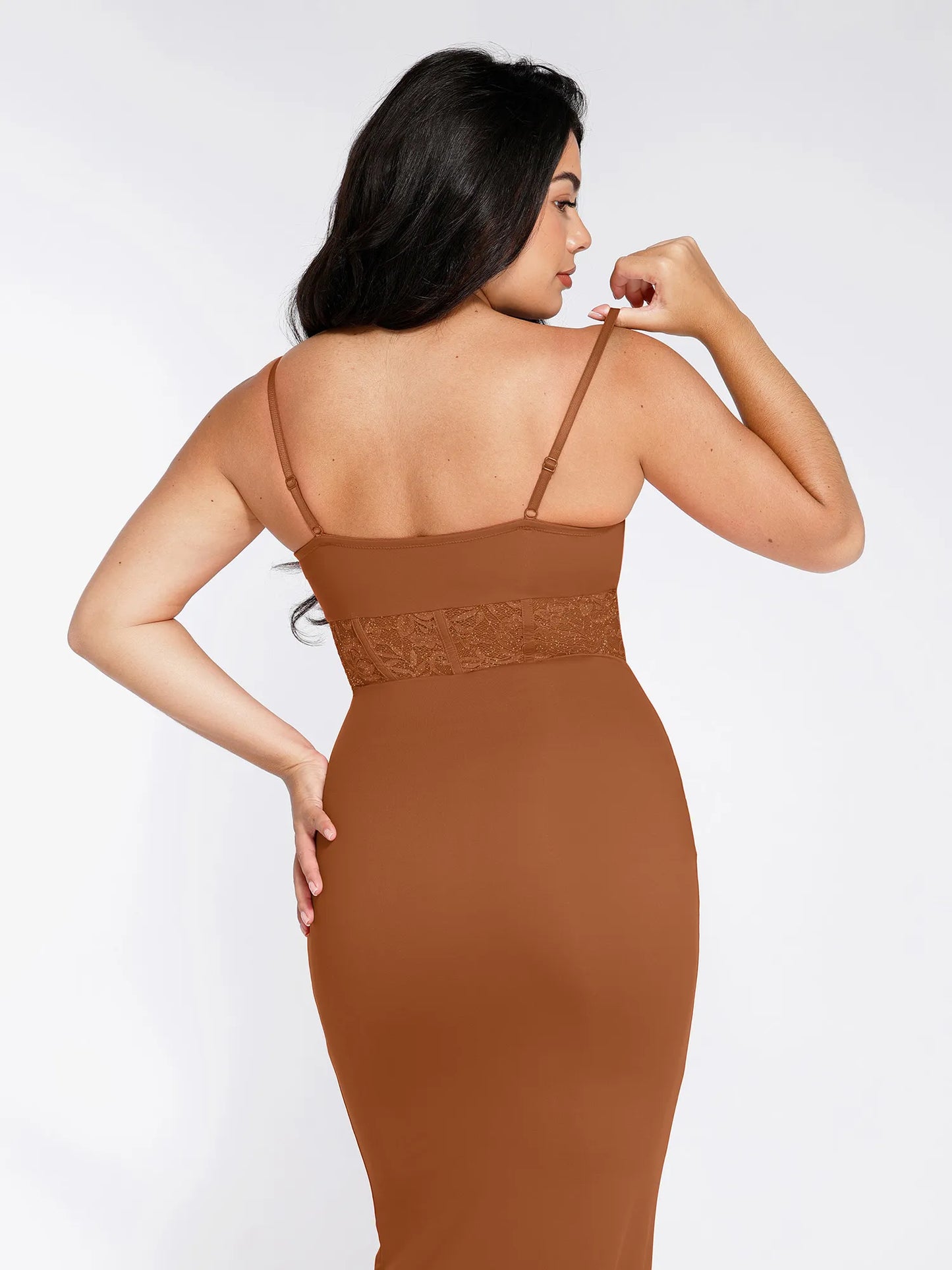 LYNE – Shapewear Maxi Jurk met Kant & Mermaid Pasvorm