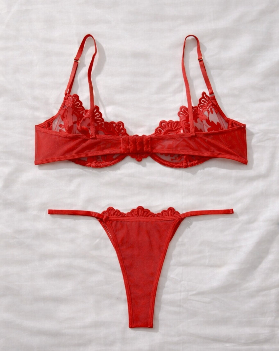 LIVC Lingerie set – Rood bloemenkant met romantische uitstraling voor Dames