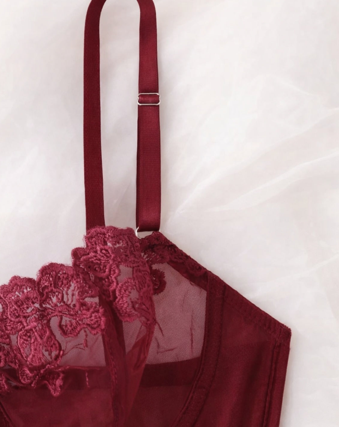 LIVC Lingerie set – Diep bordeaux met luxe uitstraling voor Dames