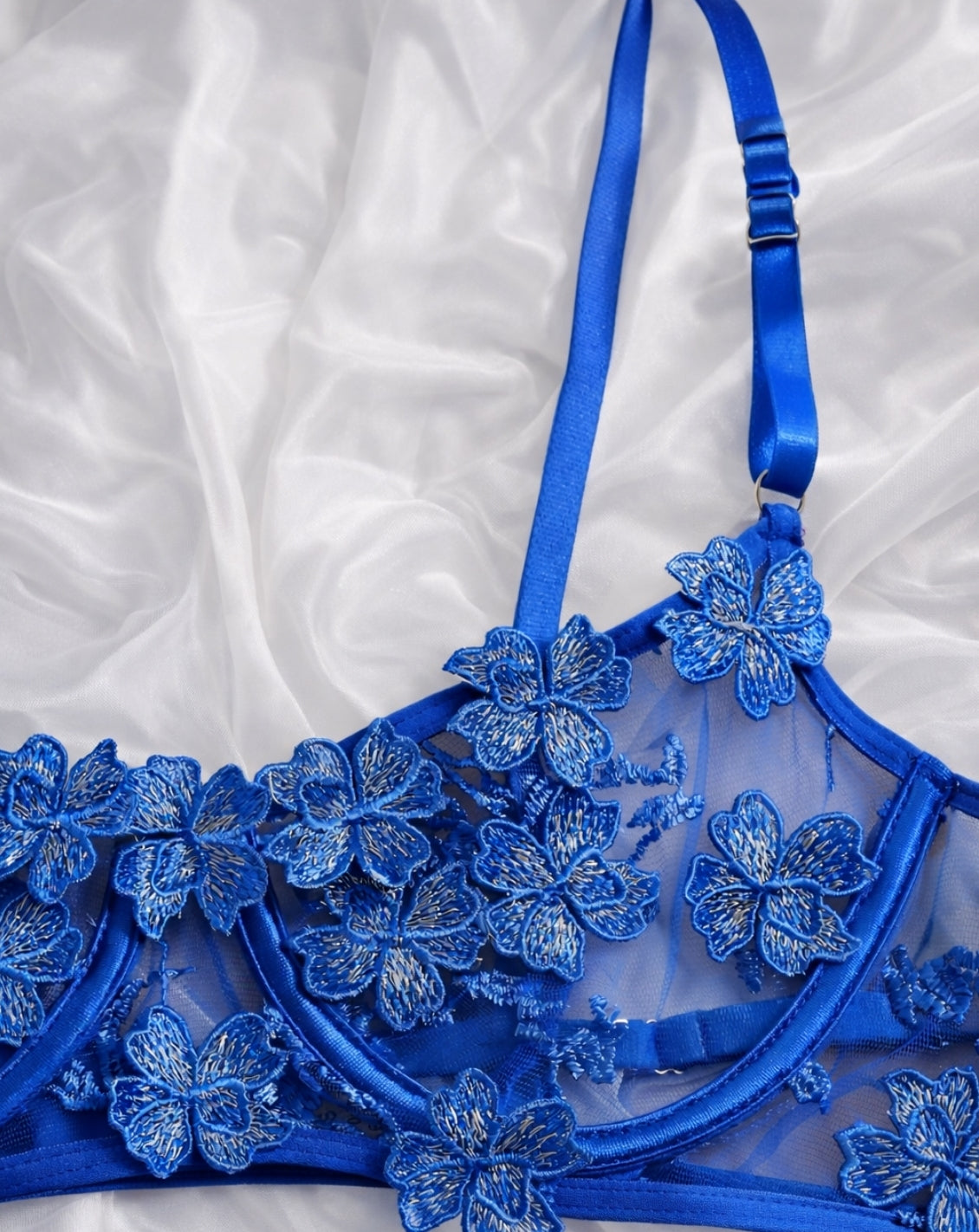LIVC Lingerie set – Diep blauw met verfijnde details voor Dames