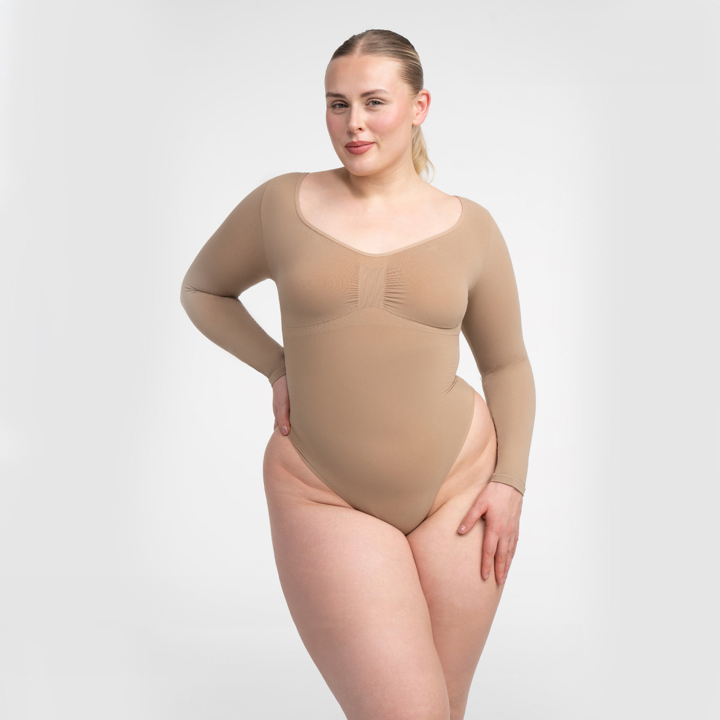ARYA – Longsleeve Sculpt Bodysuit (Stringmodel) - LivingCurves Bodysuit Zwart / XS