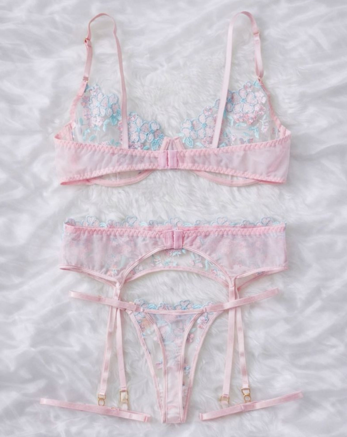 LIVC Lingerie set – Blauw met roze accenten en zachte uitstraling voor Dames