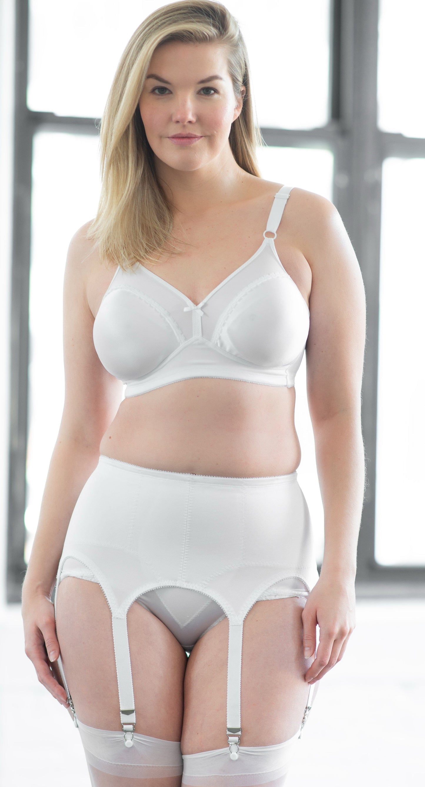 LISETTE | Luxe Kousenband met 6 Metalen Clips & Buikcorrectie