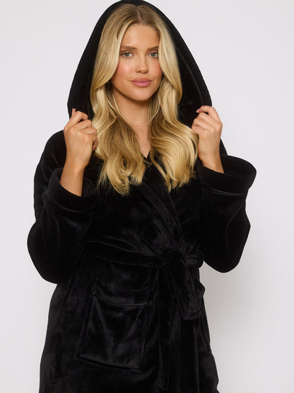 The Plush Dressing Gown In Black