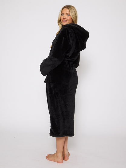 The Plush Dressing Gown In Black