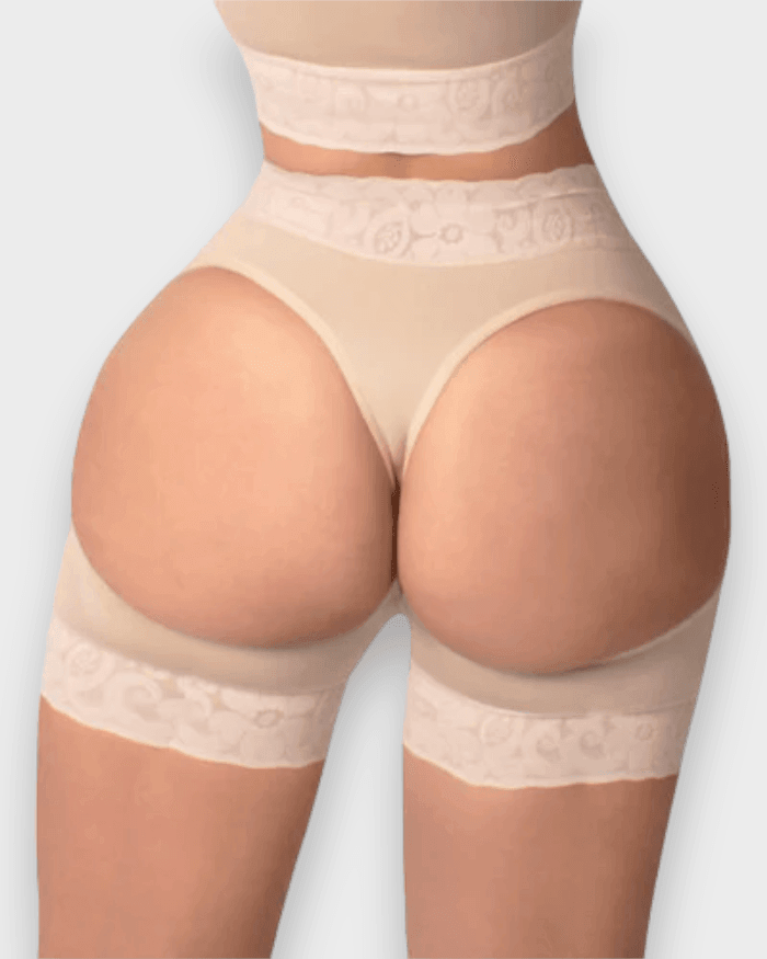 LYVAN – Billen Lifter Short - LivingCurves Beige / XS