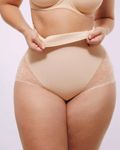 BARE ESSENTIALS – MeshSmooth High-Waist Lace Brief - LivingCurves shaper shorts Bruin / S