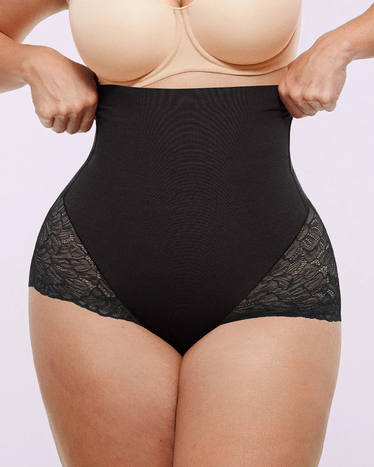BARE ESSENTIALS – MeshSmooth High-Waist Lace Brief - LivingCurves shaper shorts Zwart / S