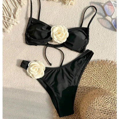 Rosalie Rose Swimsuit - Badpak Met Rozenaccent En Elegante Pasvorm