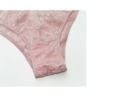 Lunessa - Klassieke Slip Met Kant En Fonkelende Kristalketting