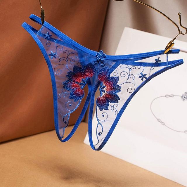 LUNARIA – Tanga met Bloemenkant en Sensuele Open Voorzijde