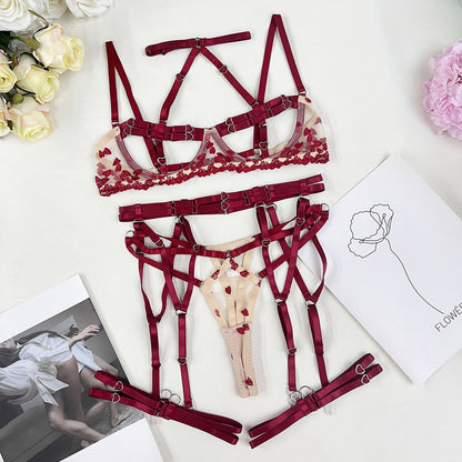 Lovely heart strap set – lingerieset met hartdetails en verstelbare bandjes