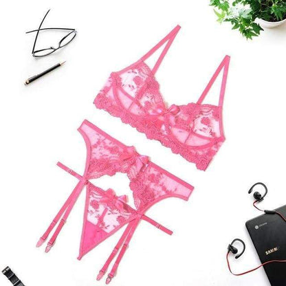 Amarélia – Luxe Kanten Lingerieset met Florale Details en Verleidelijke Pasvorm