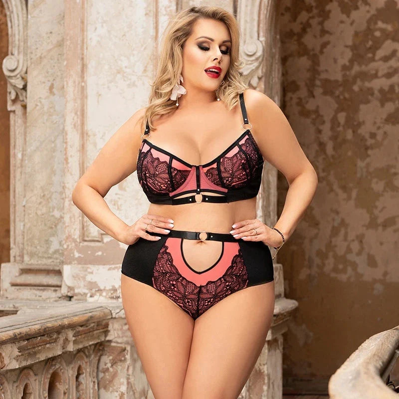 Livia lace cut-out set – sensuele kanten set met open design