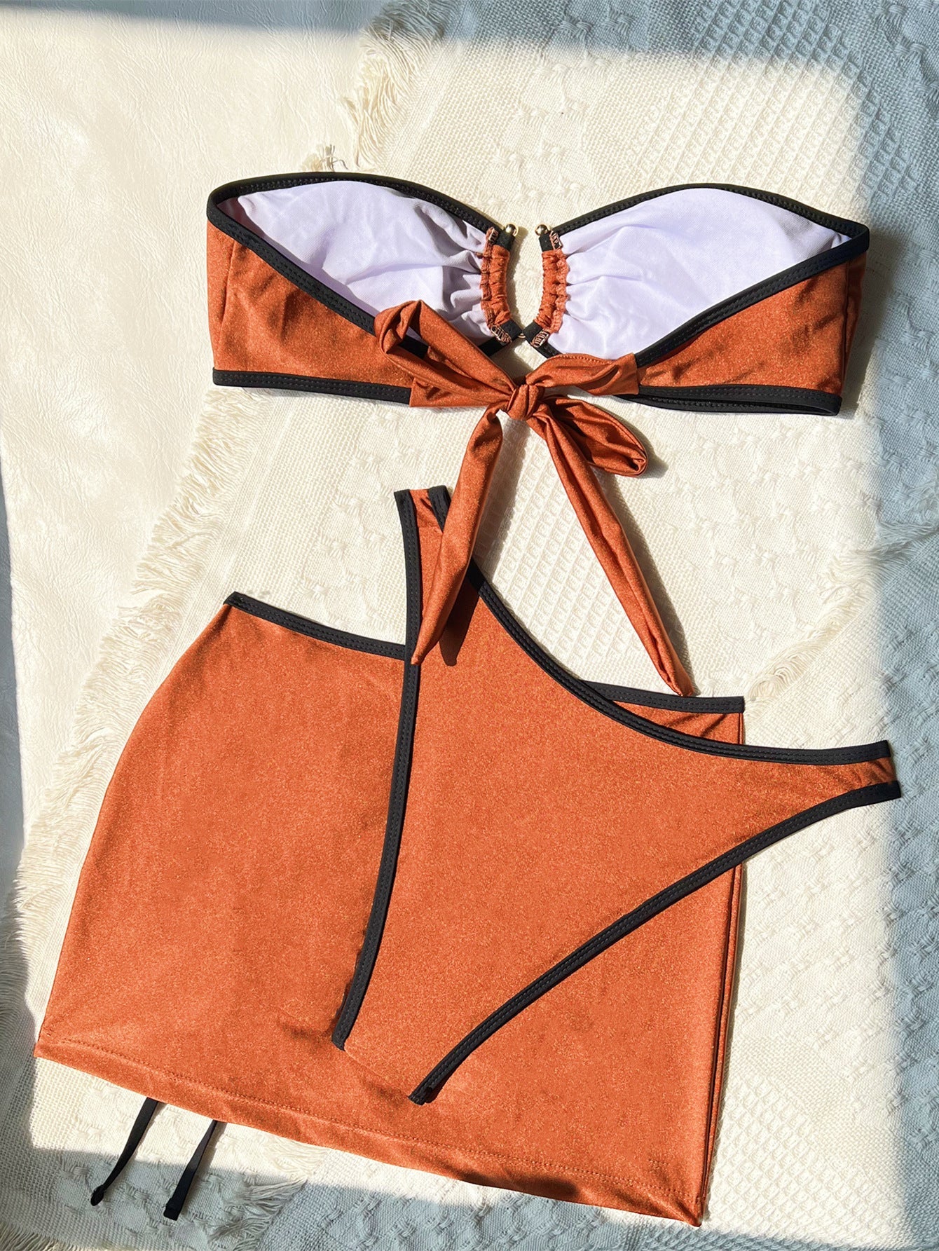 Bruin-Zwarte Bikini Dames – 3-Delige Set met Beugel en Rokje