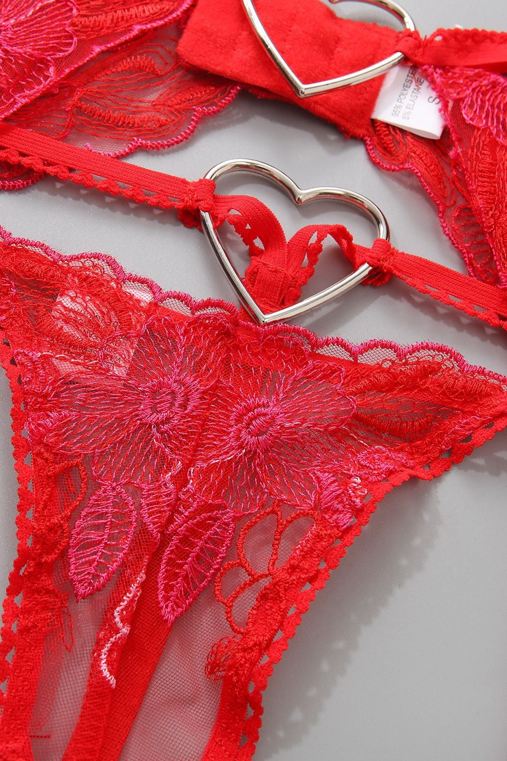 Lingerieset Dames Kant – Rood Met Jarretelgordel – Elegante Set met Sensuele Look