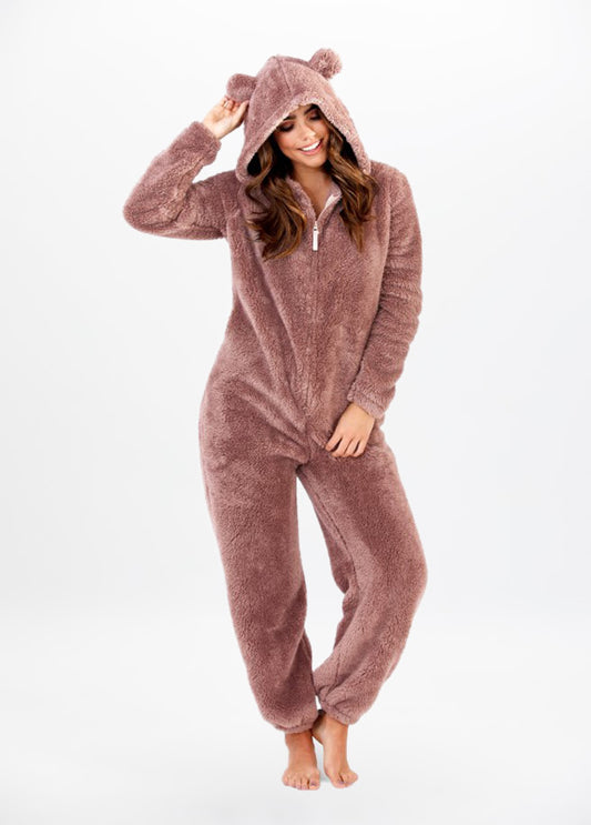 COZY DREAMS – fluffy teddy onesie