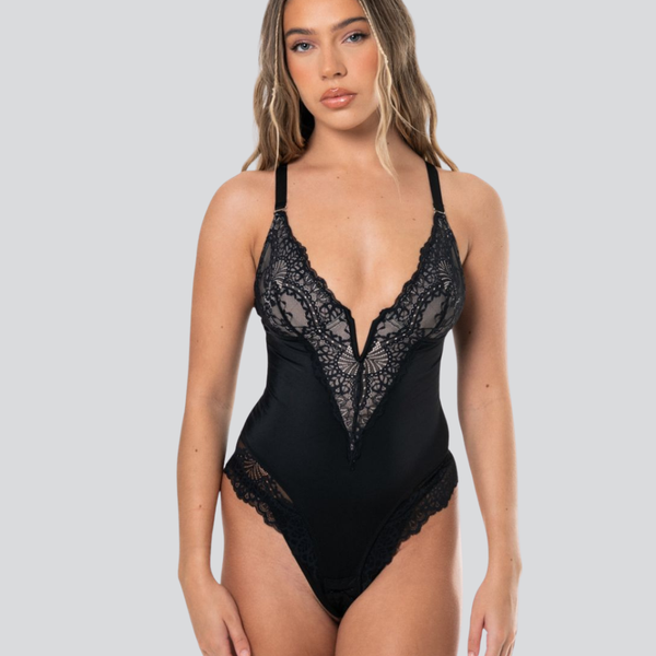 ELISE – V-Hals Lace Bodysuit