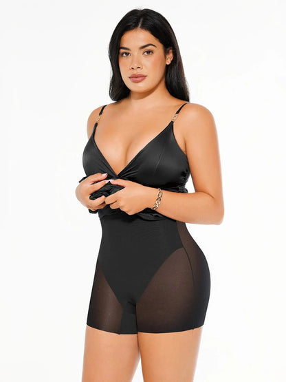 LEONA – Shaping Satin Maxi Dress met Deep V & Slit
