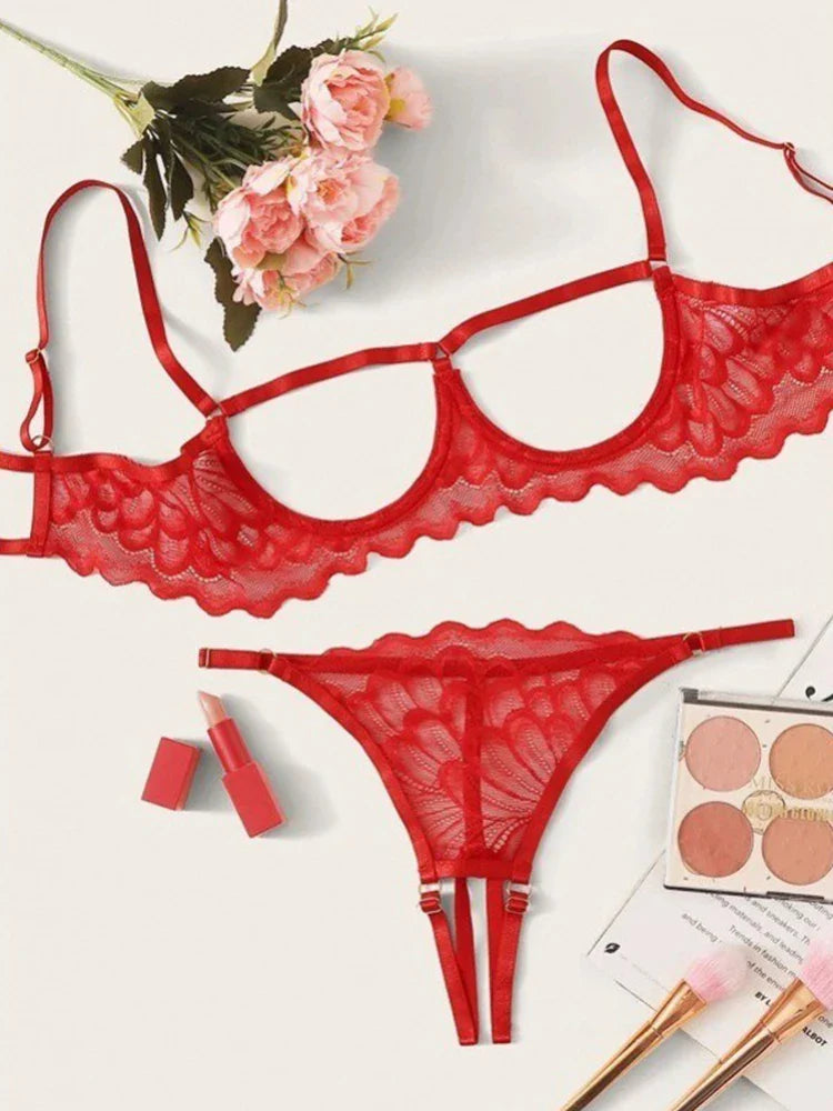 Aristella - Kanten Lingerieset Met Sensuele Cut - Outs En Verstelbare Pasvorm