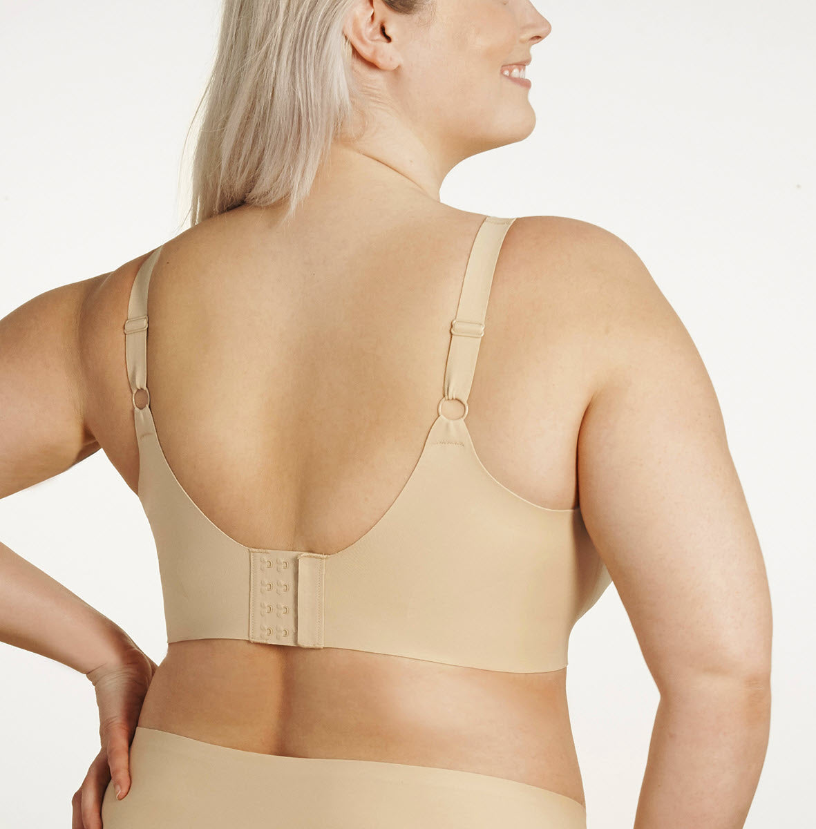 Evelyn & Bobbie Beyond Sand Wireless Bra